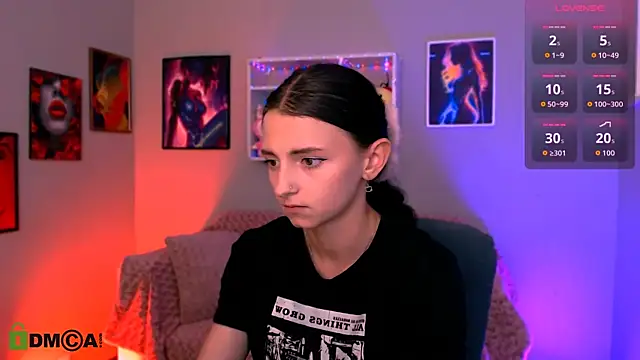 caroline honeyy online show from June 13, 7:44 pm
