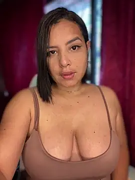Elena Grace1 online show from May 17, 6:40 pm