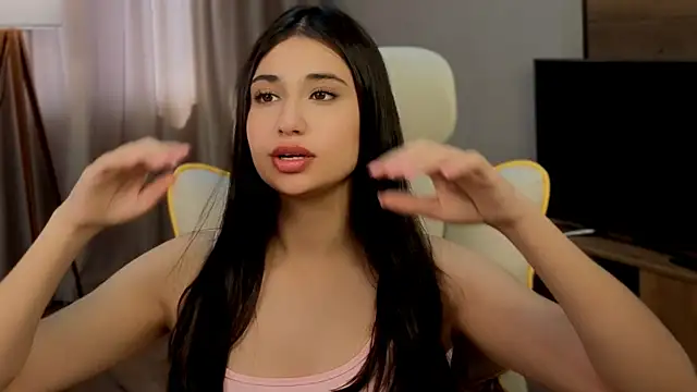 honeylanaa online show from June 6, 7:03 am