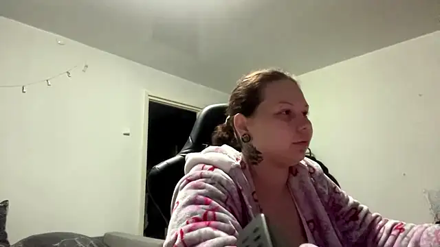 Redhair girl online show from June 28, 5:52 pm
