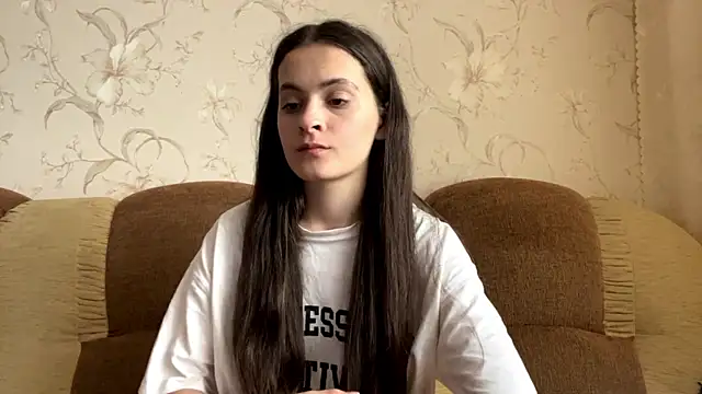 MarlynSiefkes online show from June 10, 3:11 pm