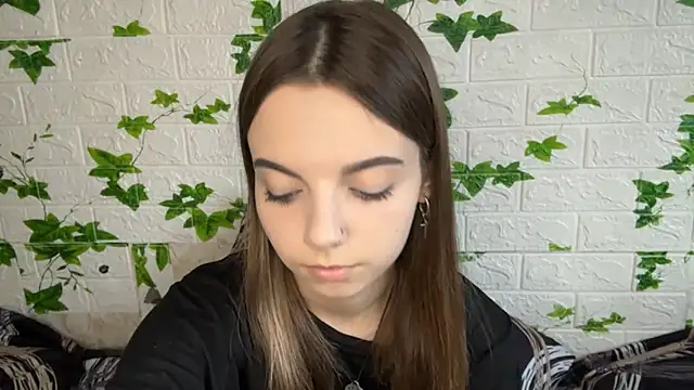 LisaPorse online show from June 20, 3:26 pm