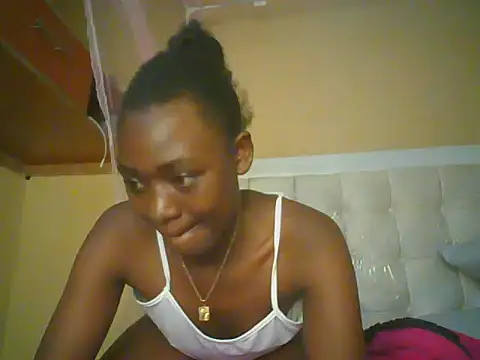 Preetygirlyz online show from June 7, 3:30 pm