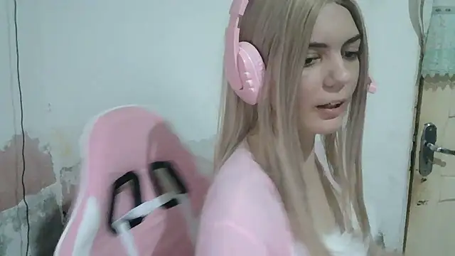 Angel Ristoww online show from June 21, 2:48 am