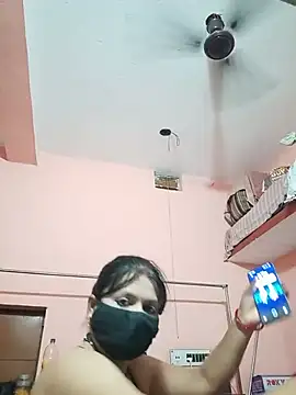 ZOYA-STRIP online show from July 13, 5:46 pm