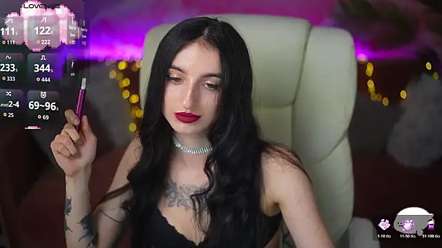 EmilyyMoon online show from June 14, 1:33 pm