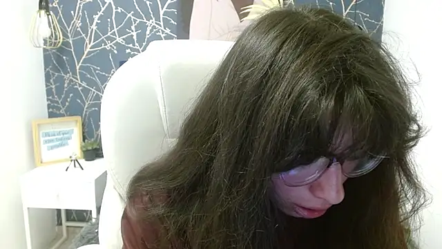 Allyshon  online show from June 10, 8:18 pm