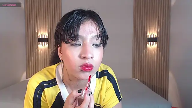 AmyPrice9 online show from June 27, 3:51 pm