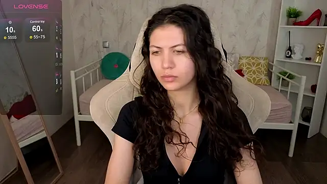 NoelPerfect online show from June 26, 6:14 am