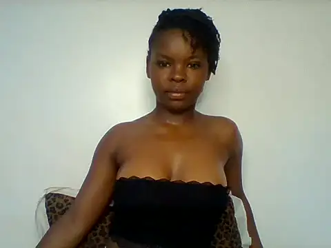 hot cammy online show from June 11, 8:00 am