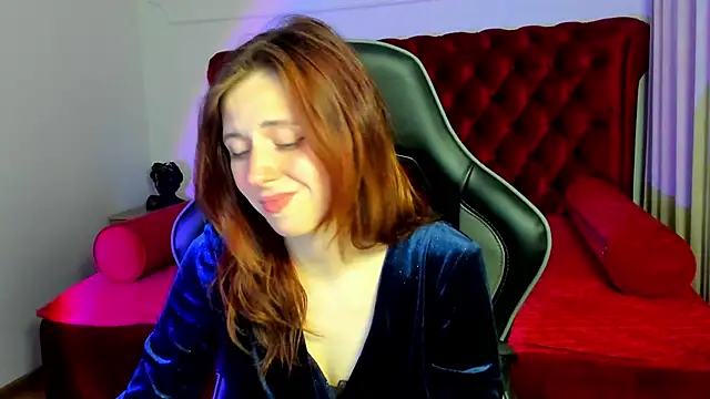 FreyaVeys online show from June 18, 9:14 am
