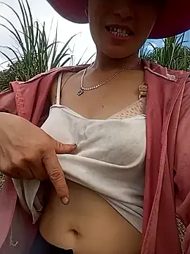 Heryy xx online show from June 18, 9:14 am