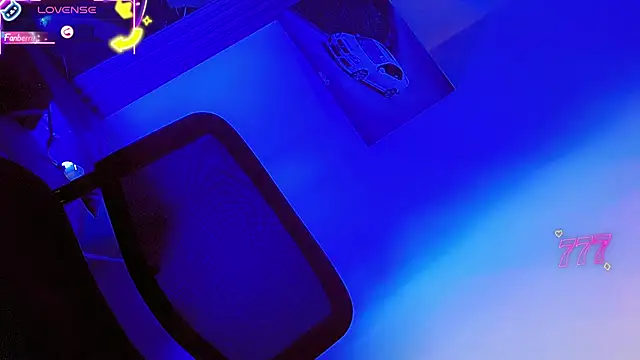 SophiaWild  online show from June 25, 11:13 am