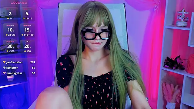 YunaLeaf online show from May 28, 1:58 am