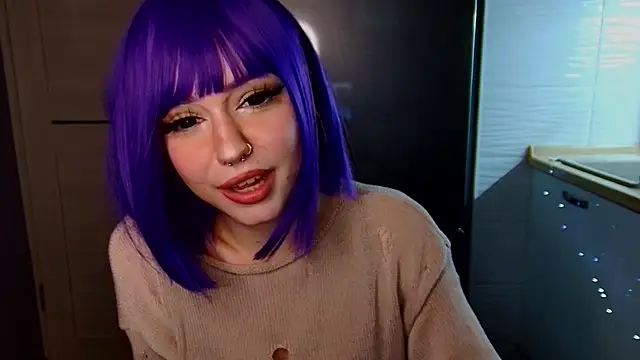 YunaLeaf online show from June 20, 6:22 pm