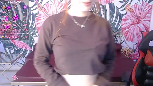 Jenni arango  online show from June 20, 1:25 pm