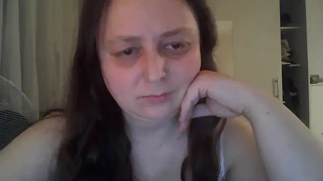 TaylorLovely online show from July 10, 8:20 pm