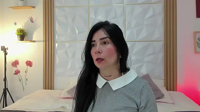 Anniee 333 online show from June 19, 3:26 pm