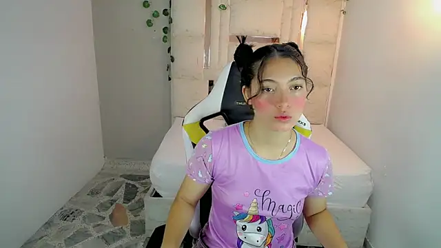 Dolce more online show from May 22, 1:53 pm