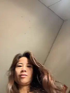 kiss loo online show from June 9, 1:49 am