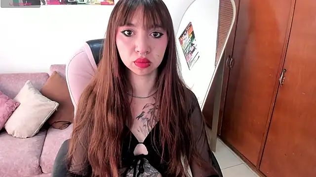 Scarlett  Cooper  1 online show from May 23, 12:14 pm