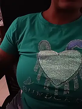 JuicyKendra  online show from June 15, 3:56 pm