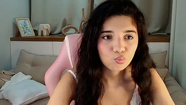 Rose Desiree online show from June 17, 11:33 am