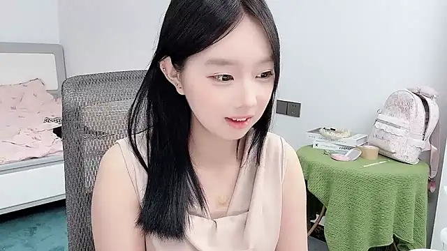 Yoyo33355 online show from June 26, 5:20 am