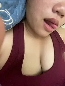 Mon 04 online show from July 7, 8:51 am