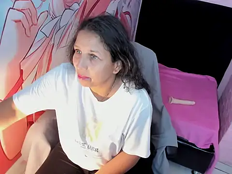 Danna Sg online show from June 9, 3:17 am