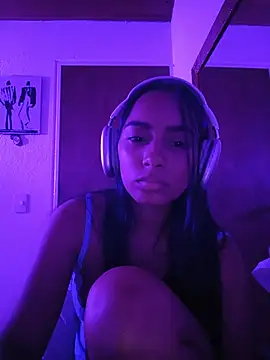 xcleila online show from June 11, 5:59 am