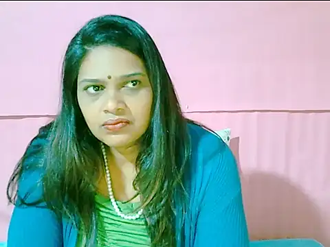 SexyIndianSugar online show from May 28, 5:49 am