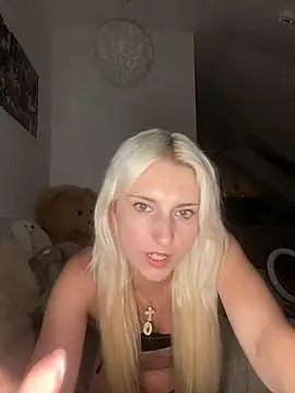 MimiLliiyy online show from June 21, 9:41 pm