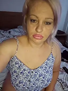 brenda121 online show from June 26, 4:19 pm