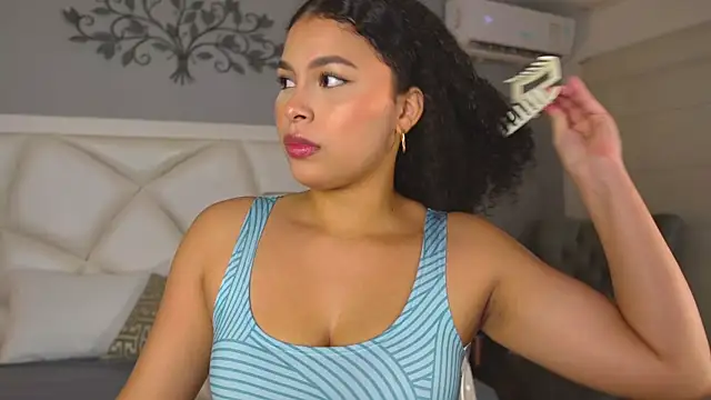 LuxyLux1 online show from May 28, 6:06 pm