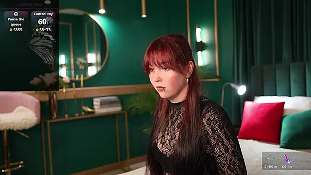Hyuna Flowers online show from June 14, 3:41 am