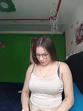 sweet chloe04 online show from June 25, 3:57 pm
