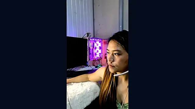 CassaundraWhitehead online show from June 4, 10:14 pm