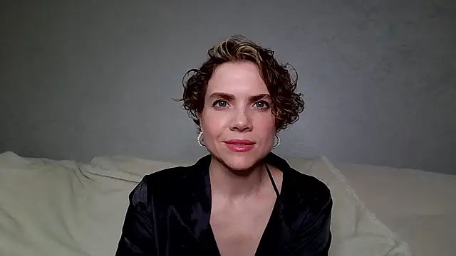 NatalieMoses online show from June 19, 7:17 pm