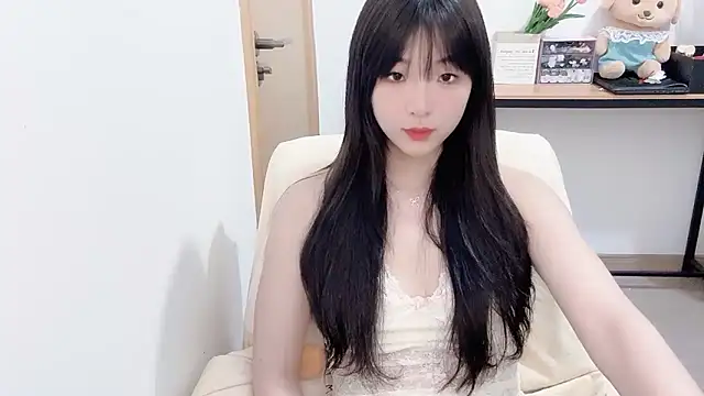 Louise-3 online show from July 2, 1:50 pm