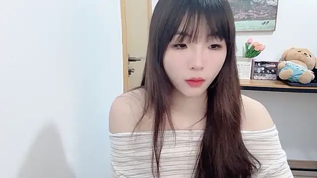 Louise-3 online show from June 19, 7:17 pm