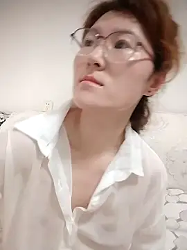 gaoyan880526 online show from June 17, 10:44 pm