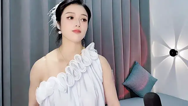Momo-Wow online show from June 17, 6:37 am