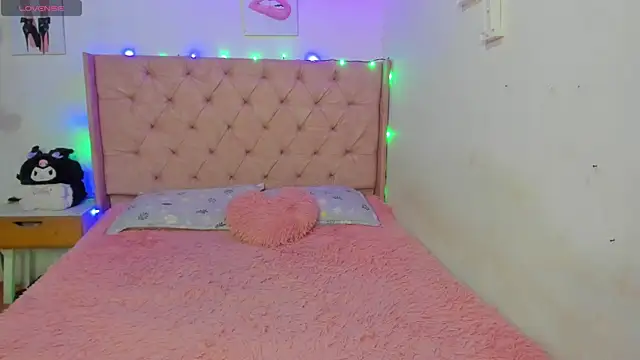 Sakura moon  online show from June 6, 2:45 pm