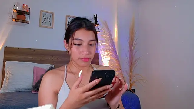  Emmakiss  online show from June 30, 4:06 pm