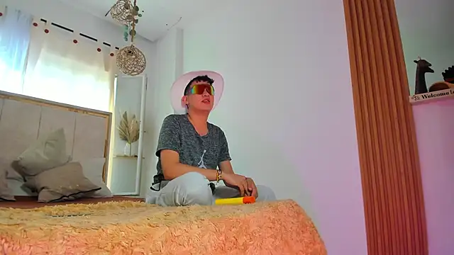 xavier cole online show from July 1, 7:46 pm