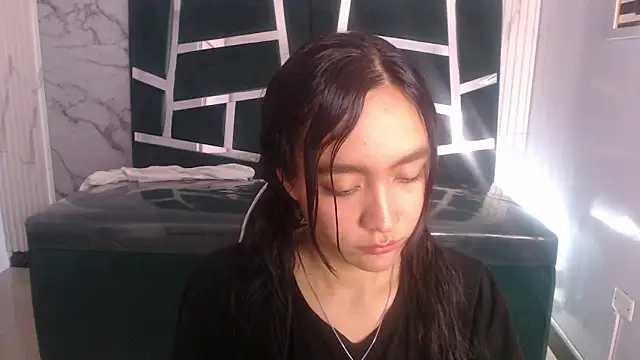 BonnieAmour ch online show from June 6, 2:01 pm