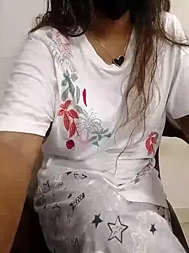 Cherry Bommm online show from June 11, 2:14 pm