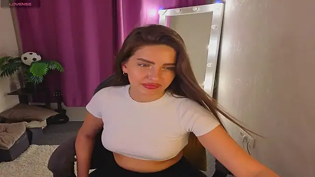 Bella  Kallen online show from June 19, 9:24 am