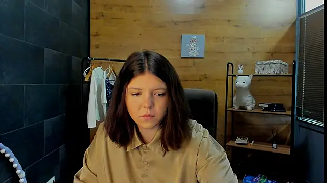 DebraaGraham online show from June 10, 10:36 am